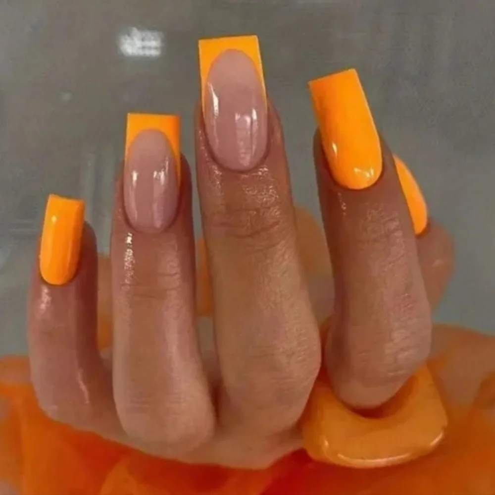 24 Pieces Fake Press On Nails